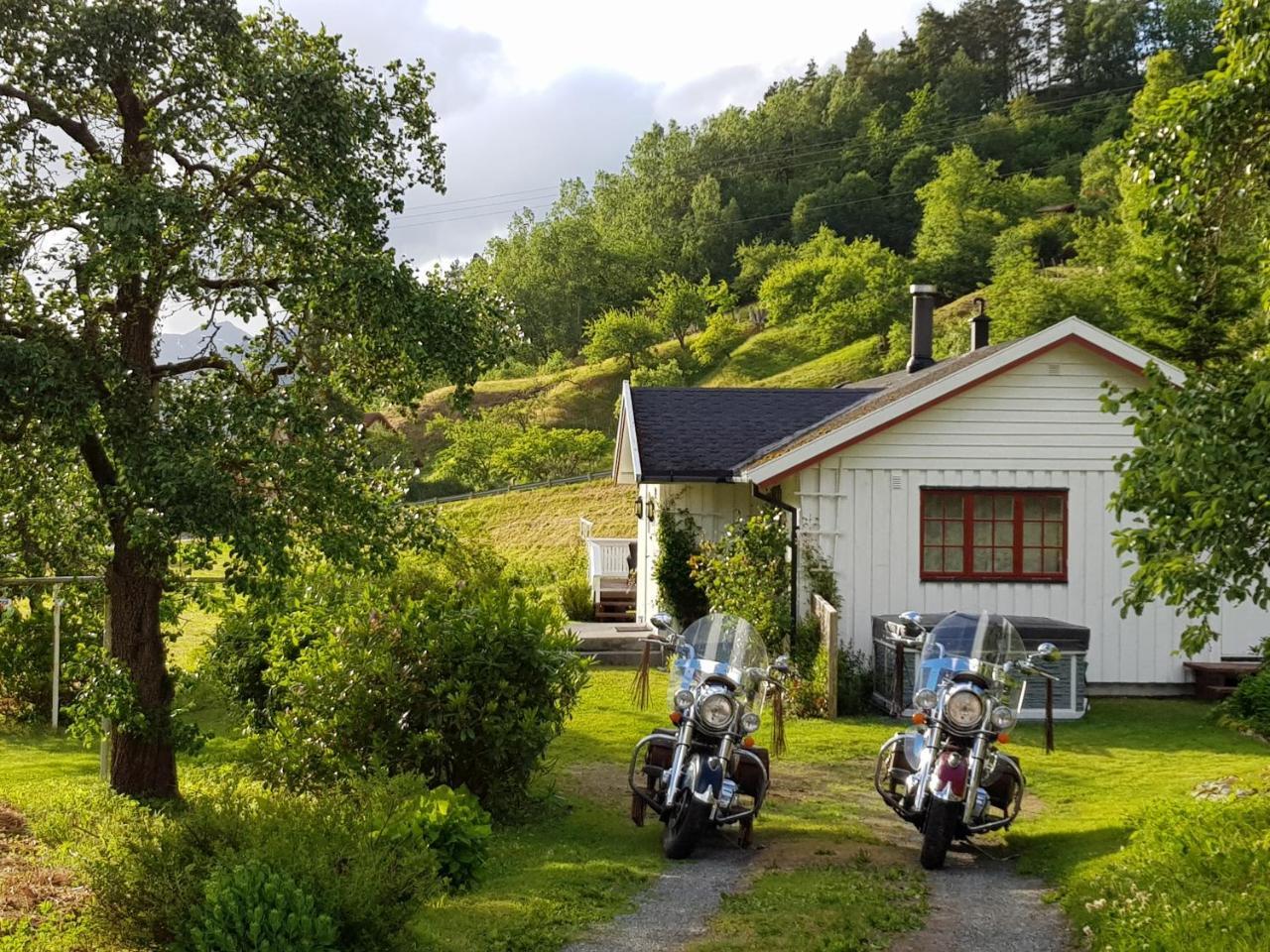 Dalhus - House With Jacuzzi Villa Norddal Exteriör bild